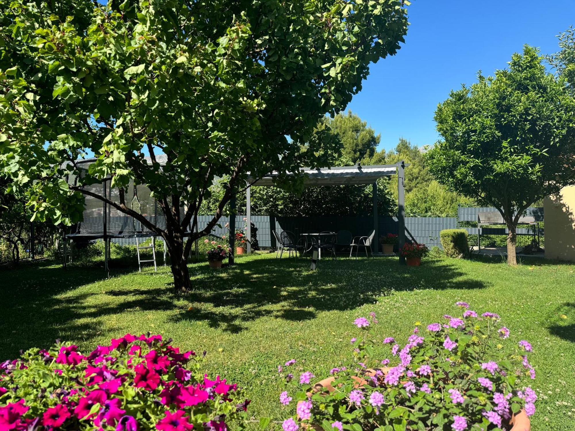 Happy Garden Home Сплит Экстерьер фото