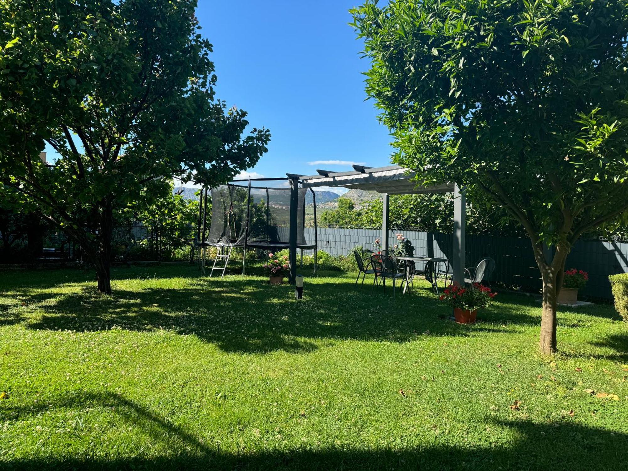 Happy Garden Home Сплит Экстерьер фото